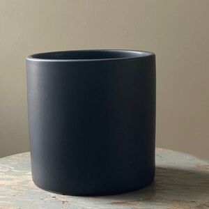 Matte Black Minimalist Ceramic Pot 5”